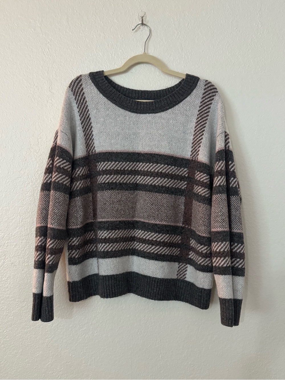 EVRI Plaid Crewneck Sweater in Beige and Charcoal